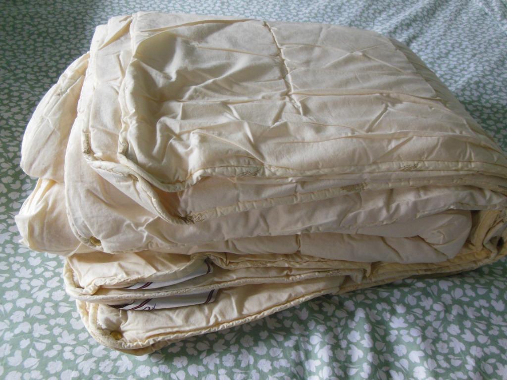 Dekbed (donsdeken) wol - 140 x 200 cm - 4 seizoens, Huis en Inrichting, Ophalen, Gebruikt, Eenpersoons, Beige