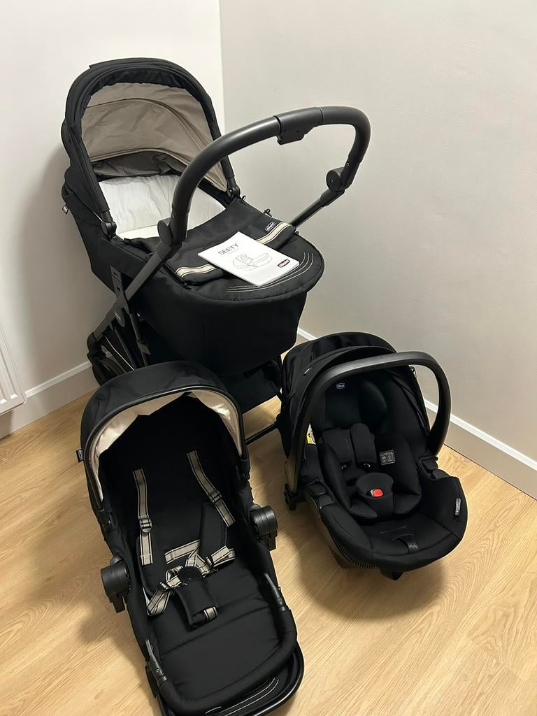 Poussette Chicco trio neuf, Enfants & Bébés, Poussettes & Combinaisons, Enlèvement ou Envoi, Neuf, Poussette combi, Avec siège auto
