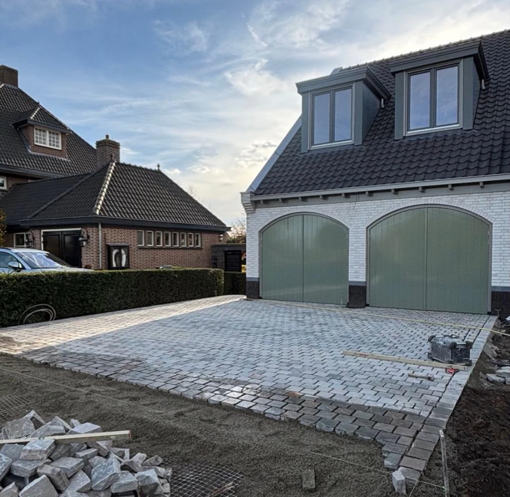 Kasseien-Kinderkoppen Kandla Grey 20x14x5-7cm en 14x14x5-7cm, Ophalen, Klinkers, Nieuw, Natuursteen