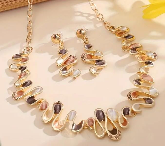 Parure de bijoux en or et marron, Bijoux, Sacs & Beauté, Colliers, Neuf, Autres matériaux, Brun, Réglable, Enlèvement ou Envoi