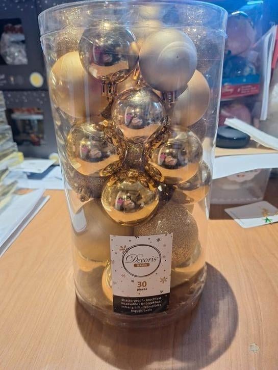 30 goudkleurige kerstballen, Ophalen of Verzenden, Nieuw