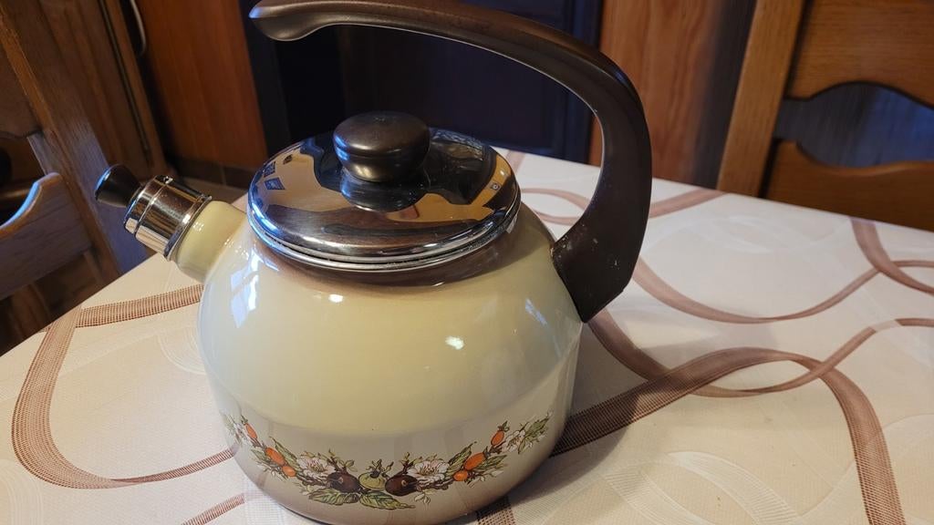 Waterkoker, Ophalen