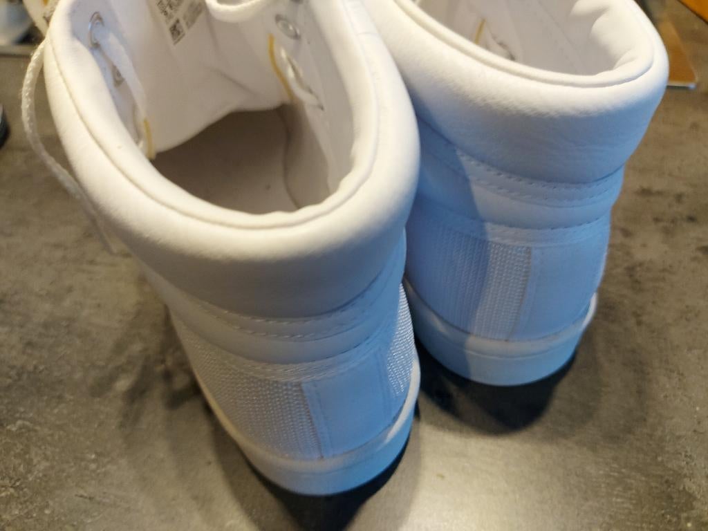 Sneakers adidas, Vêtements | Hommes, Chaussures, Neuf, Blanc, Baskets, Enlèvement
