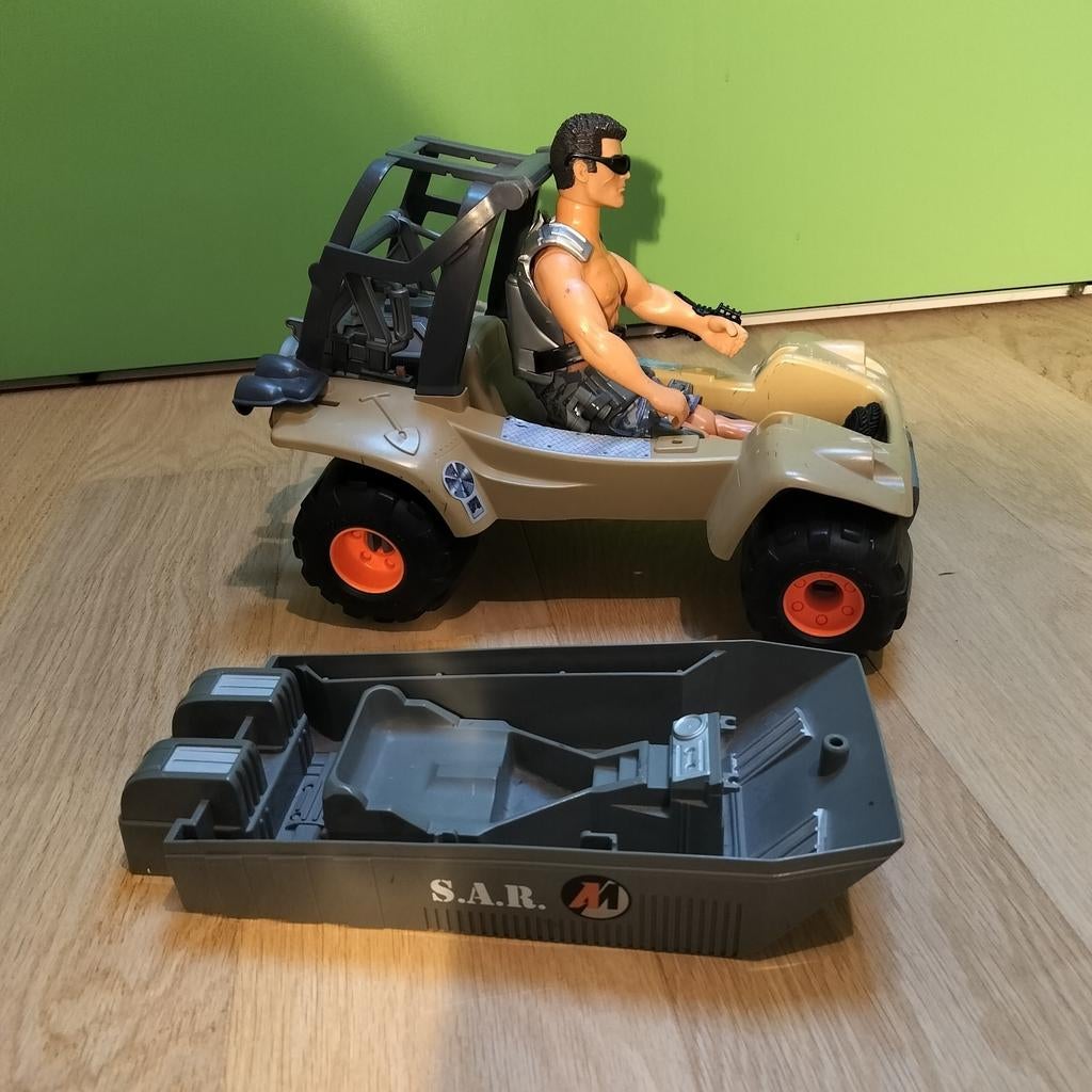 Action Man avec deux véhicules, Enlèvement ou Envoi, Utilisé