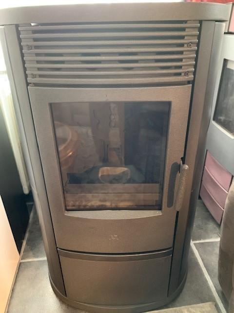 poele a pellet edilkamin 8 kw, Huis en Inrichting, Kachels, Zo goed als nieuw, Vrijstaand, Pelletkachel, Overige brandstoffen