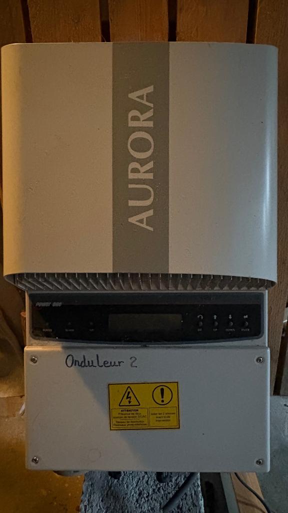 onduleur, Enlèvement, Utilisé, Système complet, 200 watts-crêtes ou plus