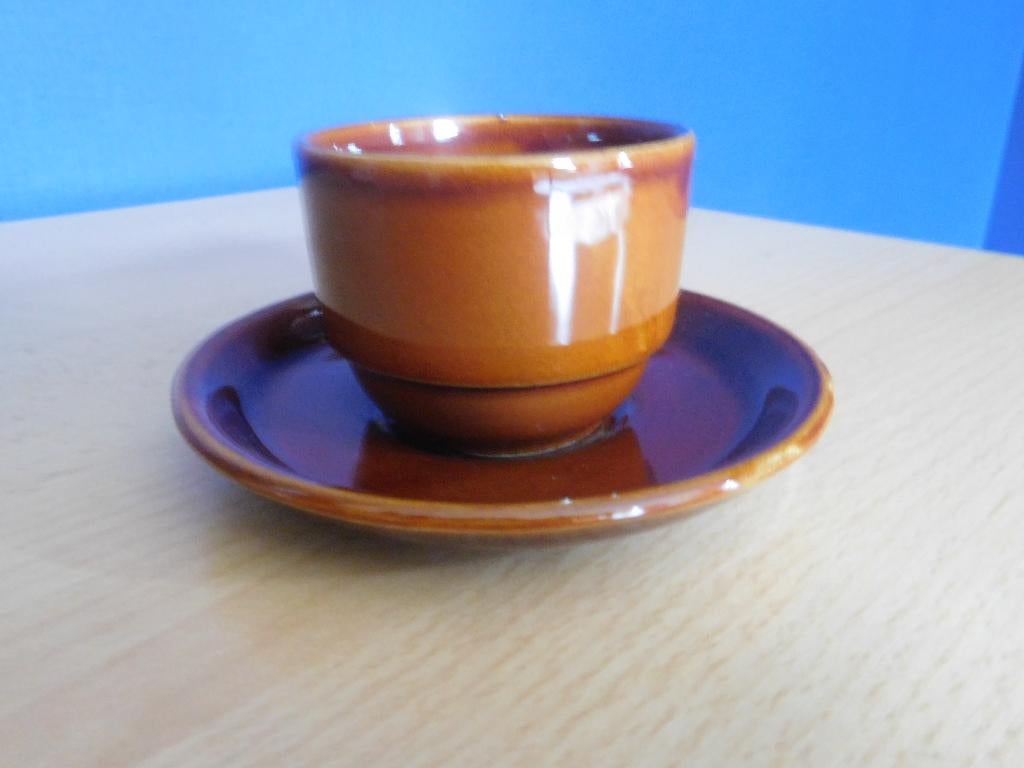 Tasse et sous-tasse FINA, Huis en Inrichting, Keuken | Servies, Ophalen of Verzenden, Nieuw