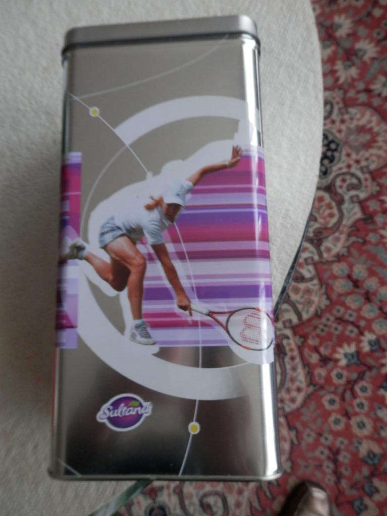 blikken bus met afbeelding van Justine Henin, Ophalen of Verzenden, Zo goed als nieuw, Overige, Overige merken