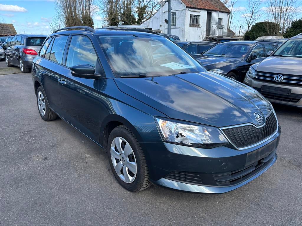 SKODA FABIA ESSENCE 1.0 EU 6b, Autos, Argent ou Gris, Achat, Euro 6, Entreprise