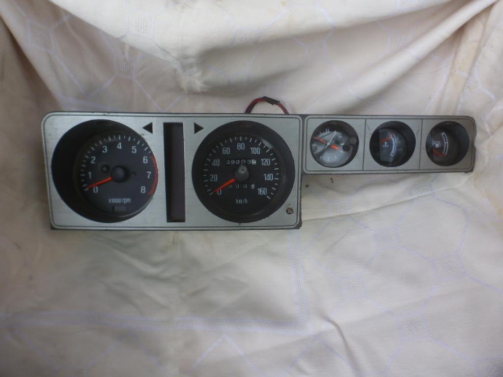 MAZDA 323: instrumenten + cpt-tours en mano's, Auto-onderdelen, Dashboard en Schakelaars, Mazda, Gebruikt, Ophalen of Verzenden