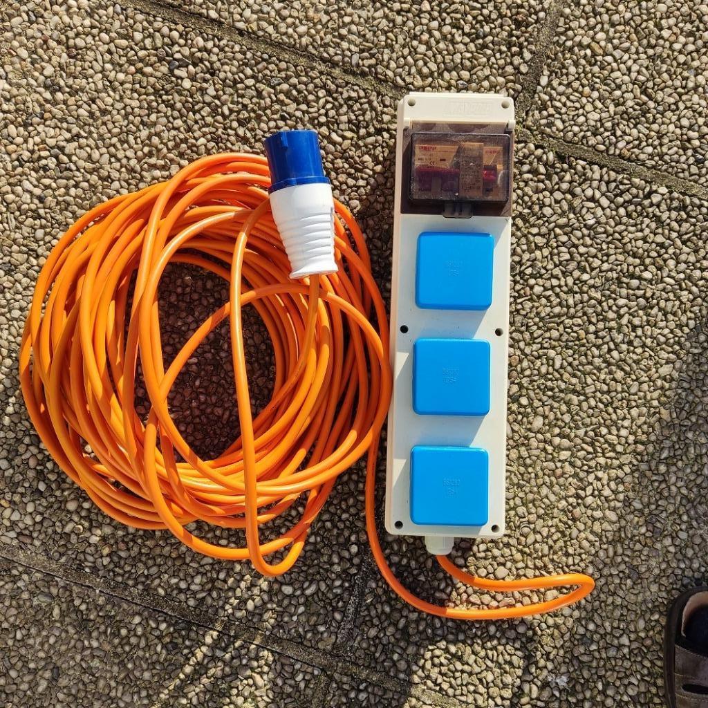 Verlengkabel voor caravan/camping MAYPOLE MP 3765, Doe-het-zelf en Bouw, Ophalen of Verzenden, Zo goed als nieuw