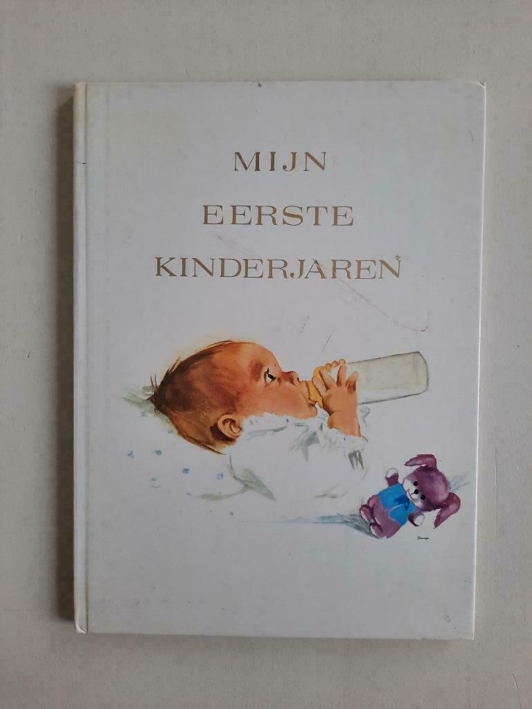 Vintage boek / mijn eerste kinderjaren, Ophalen of Verzenden, Zo goed als nieuw, Fotoalbum