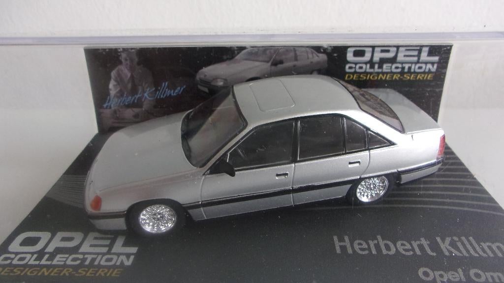 OPEL DESIGNER SERIE LIMITEE.OMEGA "A".1/43 COMME NEW, Enlèvement ou Envoi, Comme neuf, Voiture, Autres marques