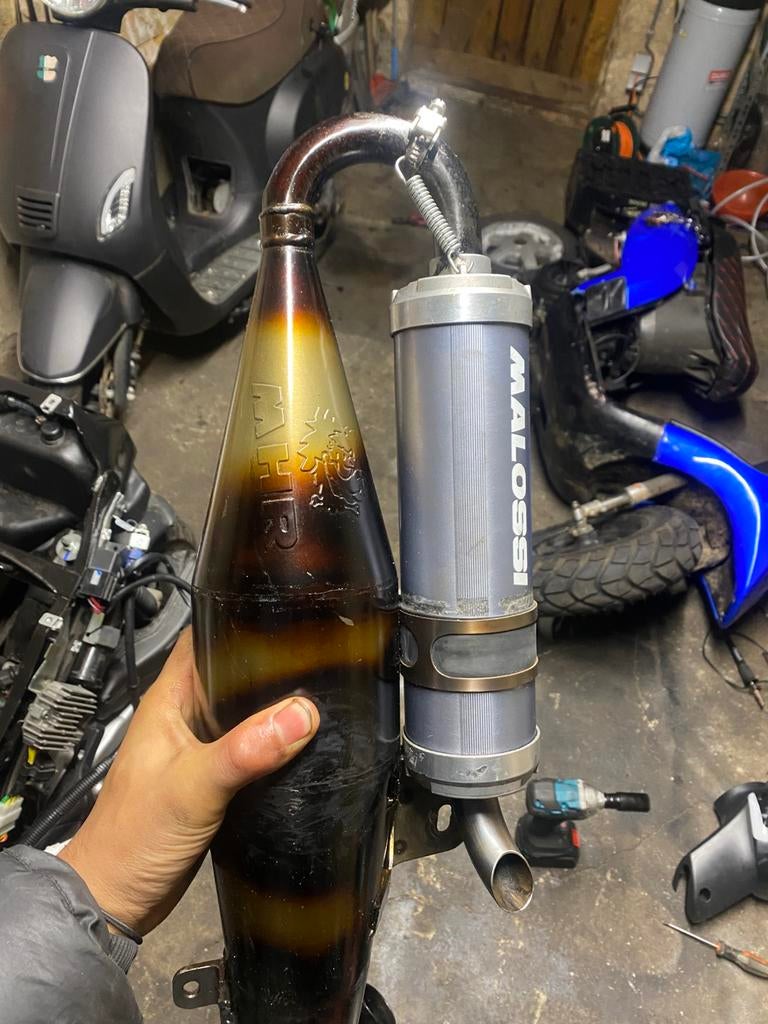 Mallosi mhr 125-180 2t uitlaat, Fietsen en Brommers, Ophalen