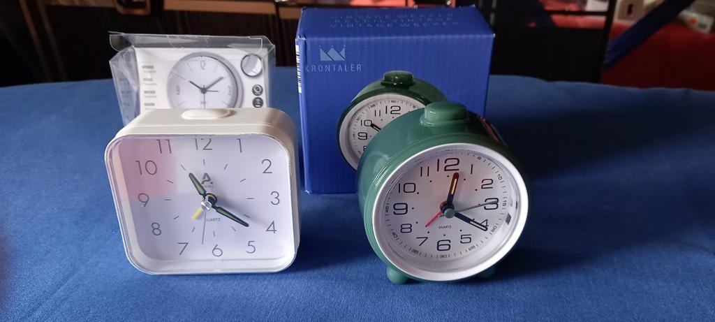 Réveils ️ NEUFS. 5 eur pièce, Electroménager, Enlèvement, Neuf