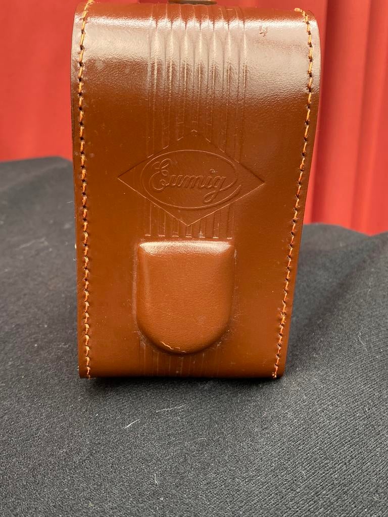 Sac cuir pour caméra Eumig  8 m/m, 1940 à 1960, Caméra