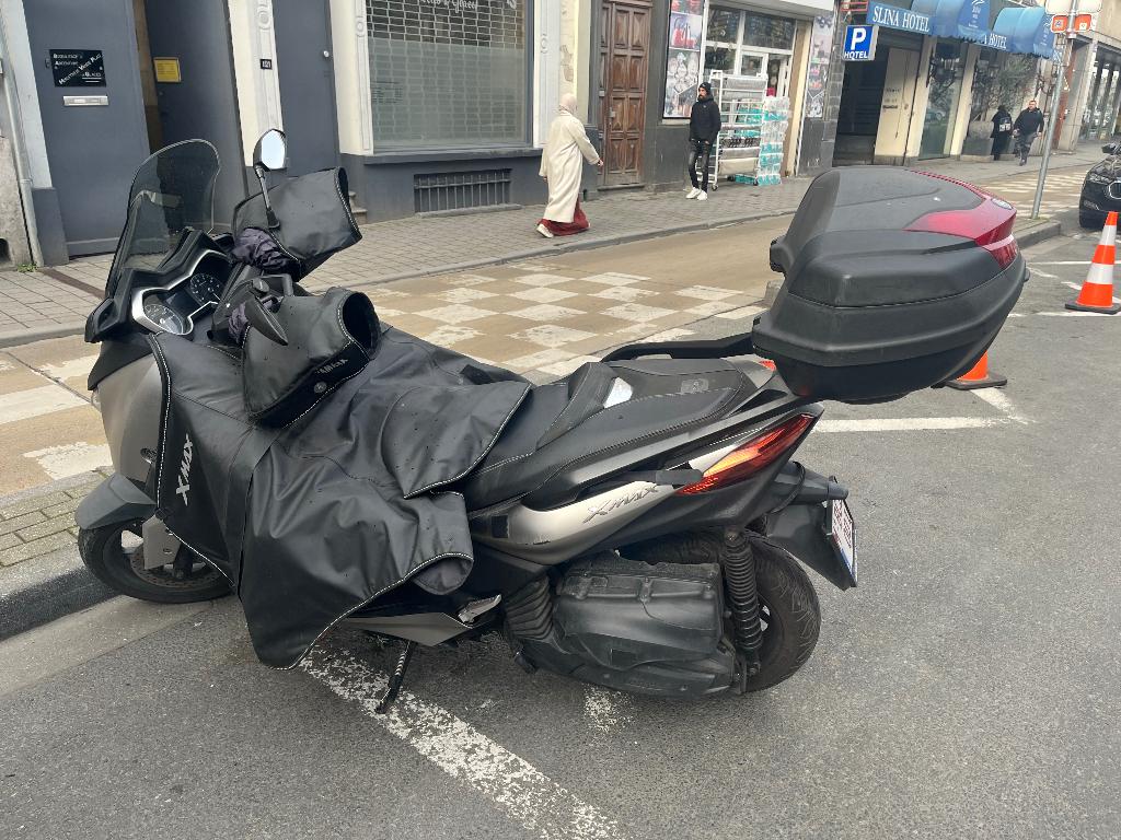 Xmax400 ABS 2018  Euro 4, Scooter, Occasion, Particulier, Éclairage LED