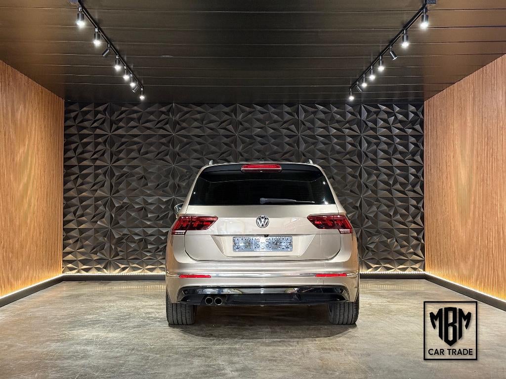 ✅ Vw Tiguan GARANTIE R-Line DSG Acc Camera Trekhaak Z.Verw, Stof, 4 cilinders, USB, 5 zetels