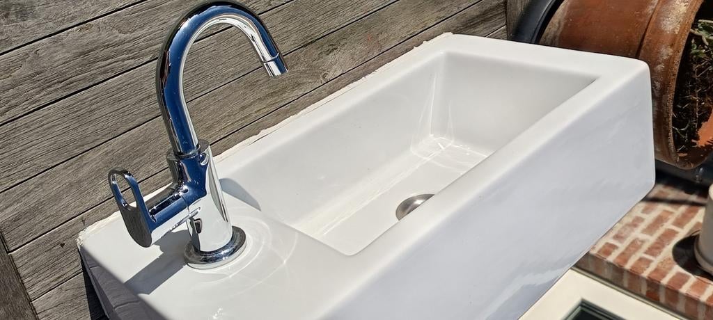 Wastafel - Fonteinset met gratis kraan, Doe-het-zelf en Bouw, Ophalen, Zo goed als nieuw, Wastafel