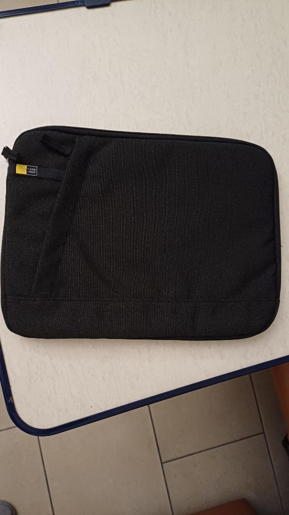 hoes voor tablet (nieuw), Computers en Software, Tablet-hoezen, Ophalen of Verzenden, Nieuw, Bescherming voor- en achterkant, Case logic