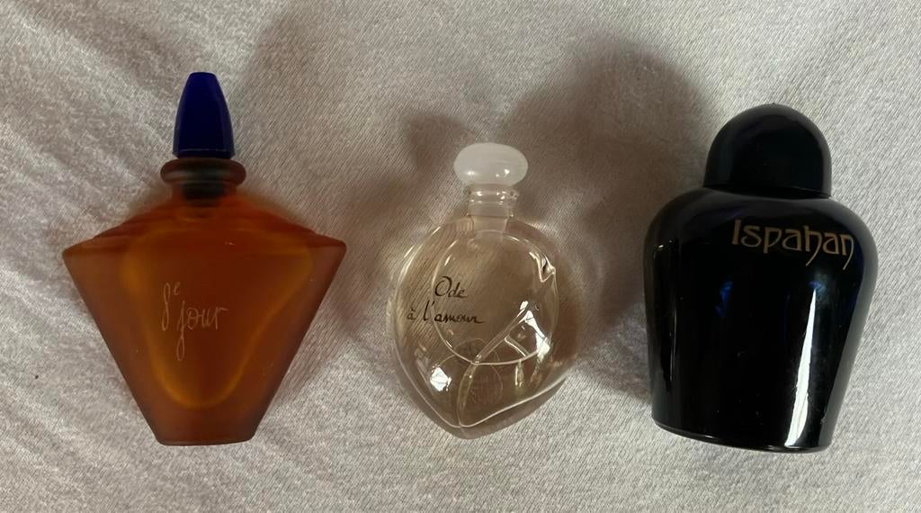 Mini parfum flesjes Yves Rocher - vintage, Verzamelen, Ophalen of Verzenden, Zo goed als nieuw, Miniatuur, Gevuld