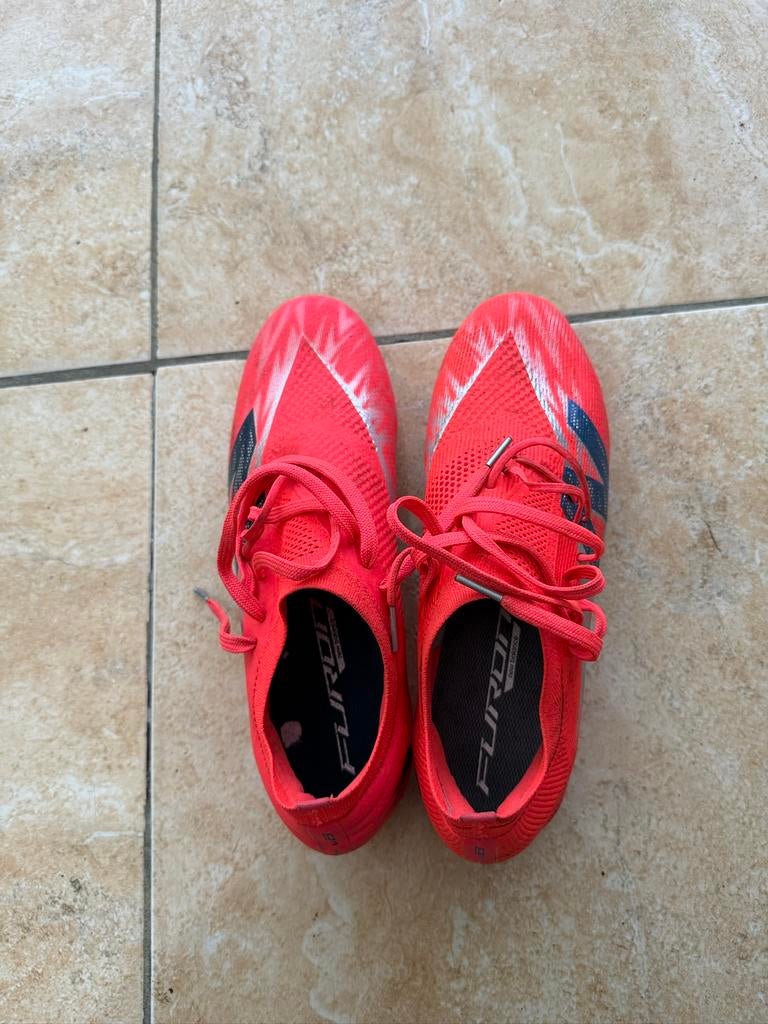 voetbalschoenen, Sport en Fitness, Voetbal, Ophalen, Zo goed als nieuw