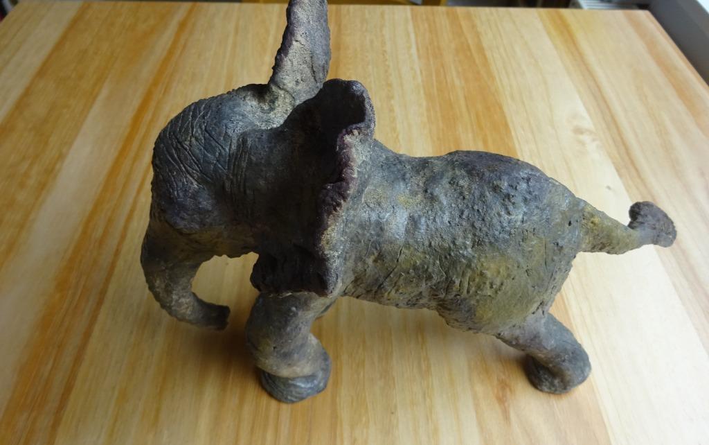 Olifantje, in keramiek, Antiek en Kunst, Ophalen