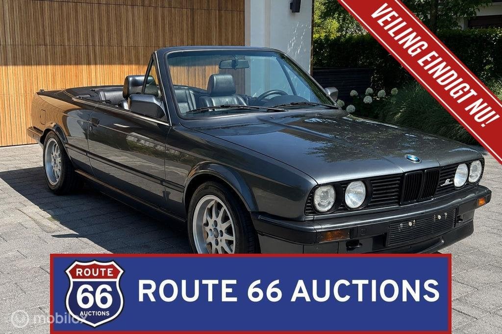 BMW 320i Cabriolet | 1989 | Route 66 Auctions, Zwart, Bedrijf, Handgeschakeld, Overige carrosserie