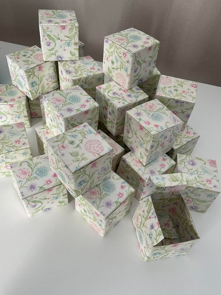 30 kubusvormige doosjes met bloemmotief, Cupido&Company, Ophalen of Verzenden, Nieuw