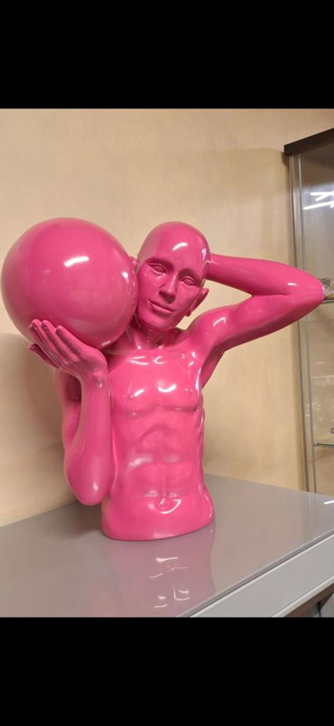 Buste homme rose, Ophalen