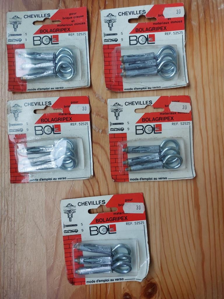 15 metalen hollewandpluggen met oog – Bolagripex – nieuw (5, Ophalen