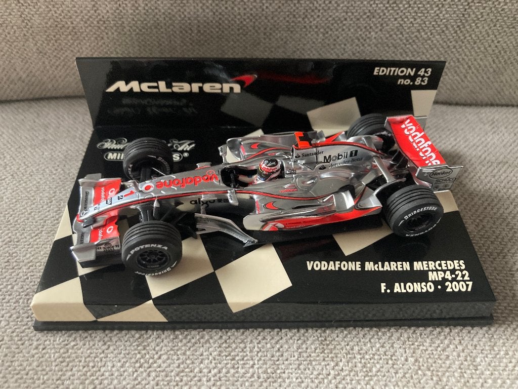 Fernando Alonso 1:43 2007 Mclaren Mercedes MP4-22 F1, Ophalen of Verzenden, Zo goed als nieuw, Formule 1