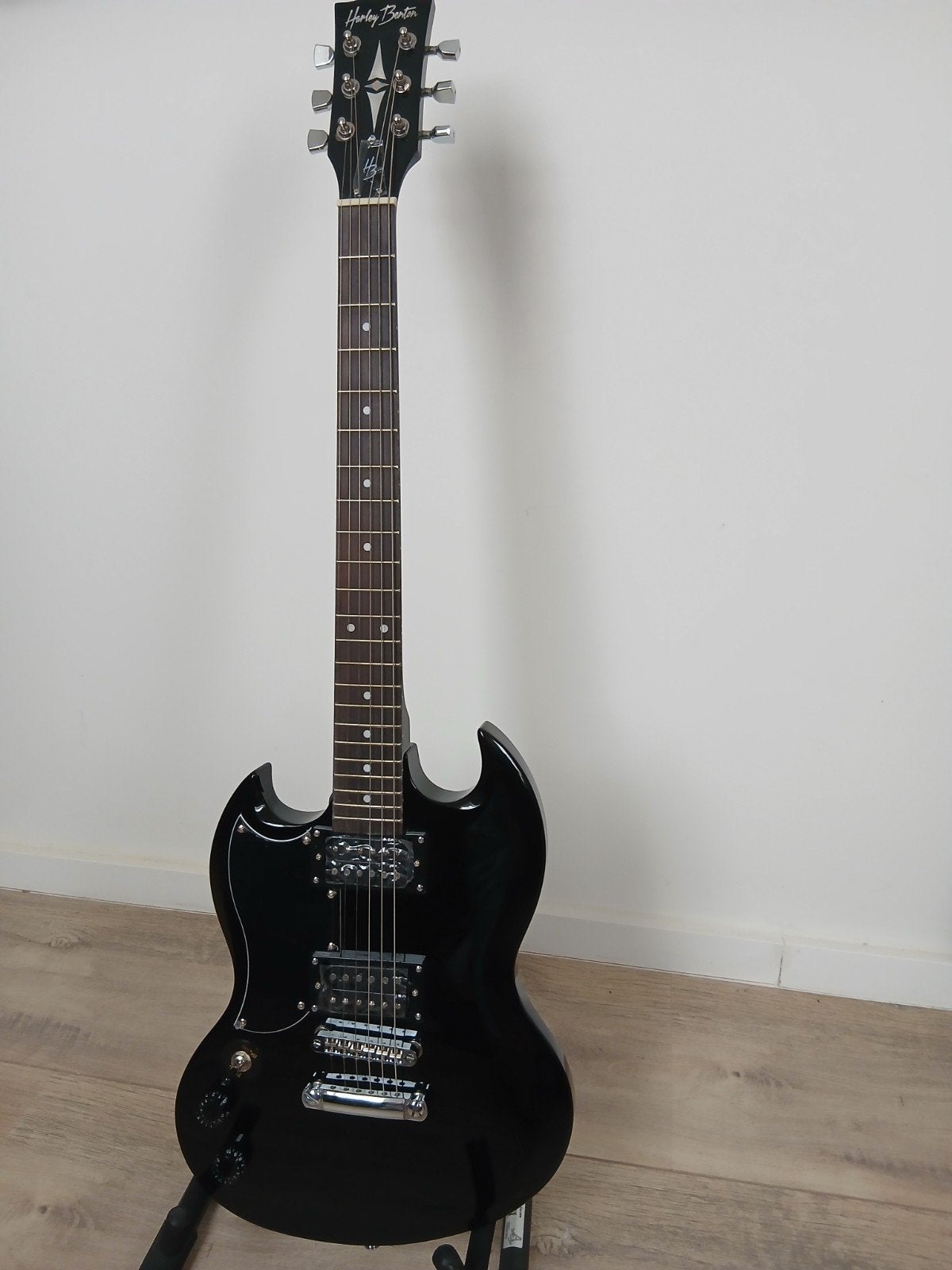 Linkshandige electrische SG-gitaar, Ophalen, Zo goed als nieuw, Solid body