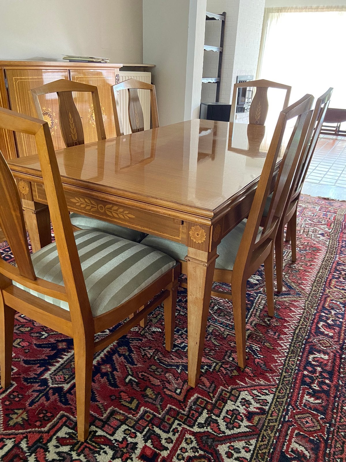 Tafel met 6 stoelen, Ophalen, Zo goed als nieuw