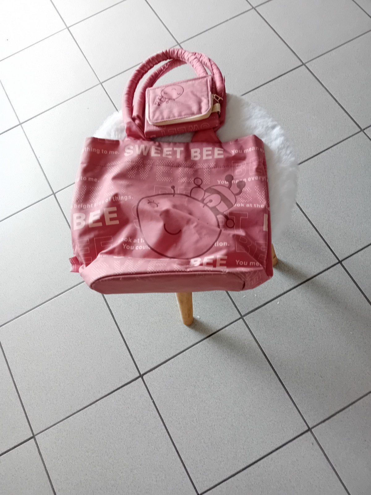 Sac avec portefeuille impeccable, Bijoux, Sacs & Beauté, Sacs | Cartables, Enlèvement ou Envoi