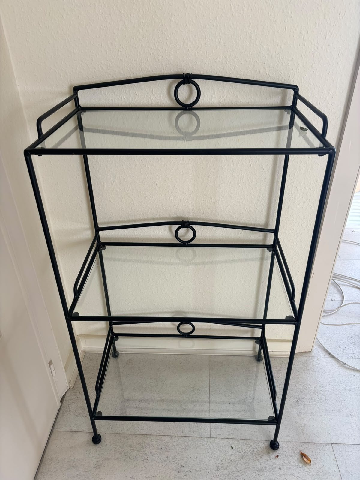 Zwart metalen stellingkast met glazen platen, Ophalen