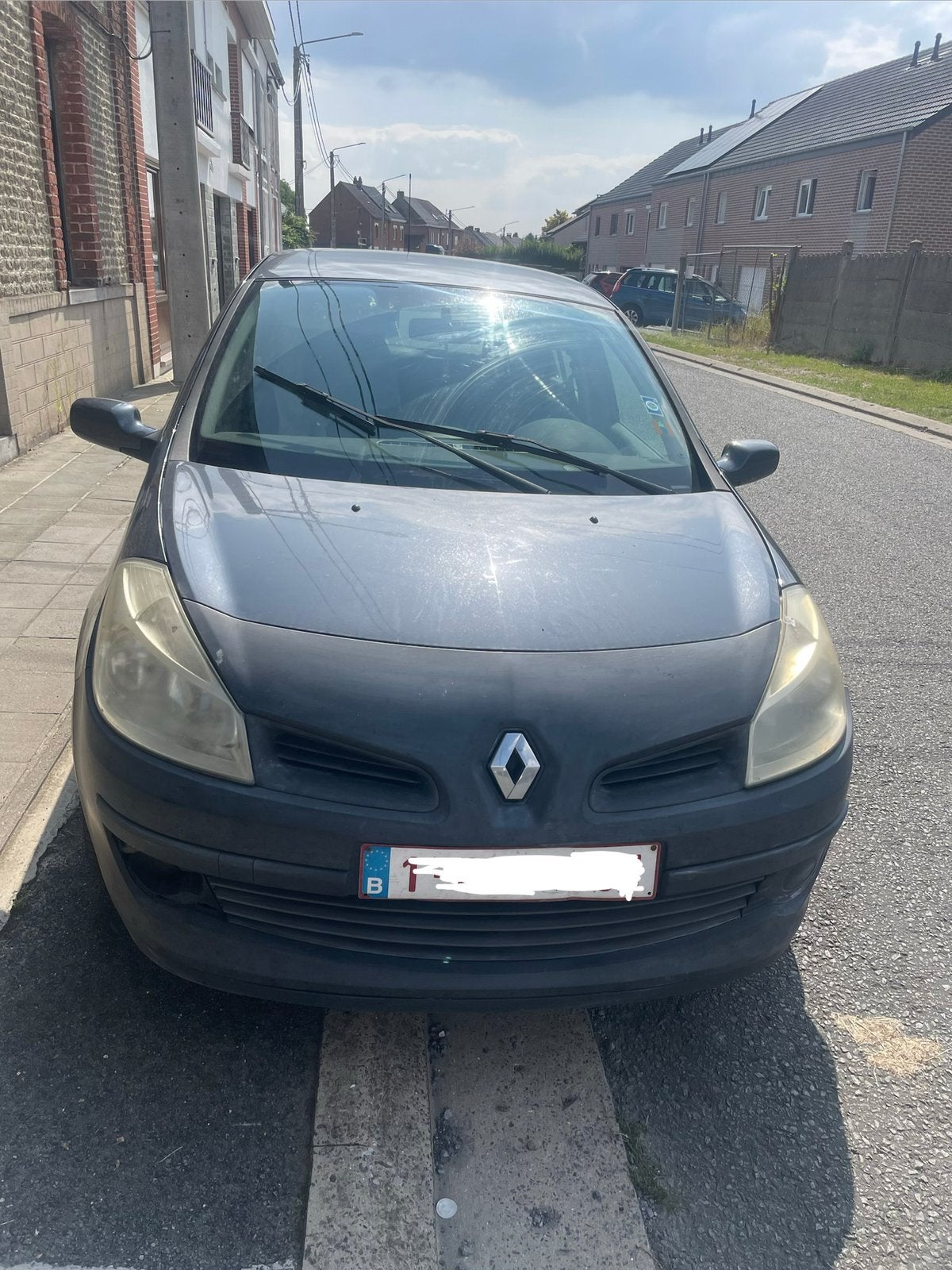Renault Clio 3 diesel 267000 km évolutif, Autos, Renault, 50 kW, Boîte manuelle, Noir, 5 portes