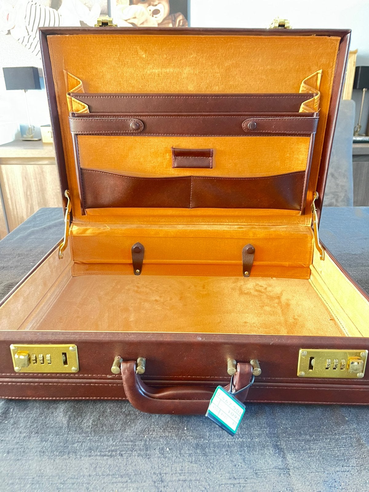 Aktetas, Bijoux, Sacs & Beauté, Enlèvement, Comme neuf, Cuir