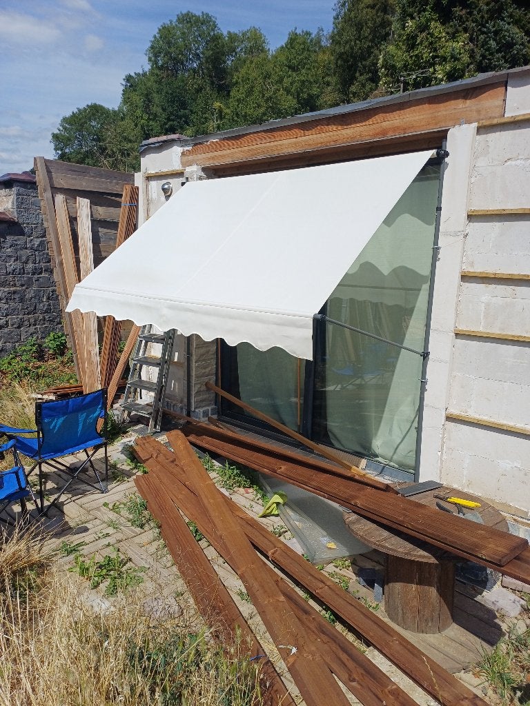 Nieuw - Luifel - uitschuifbare luifel 250 cm - zandbeige, Tuin en Terras, Ophalen of Verzenden, 150 tot 300 cm, Knikarmscherm