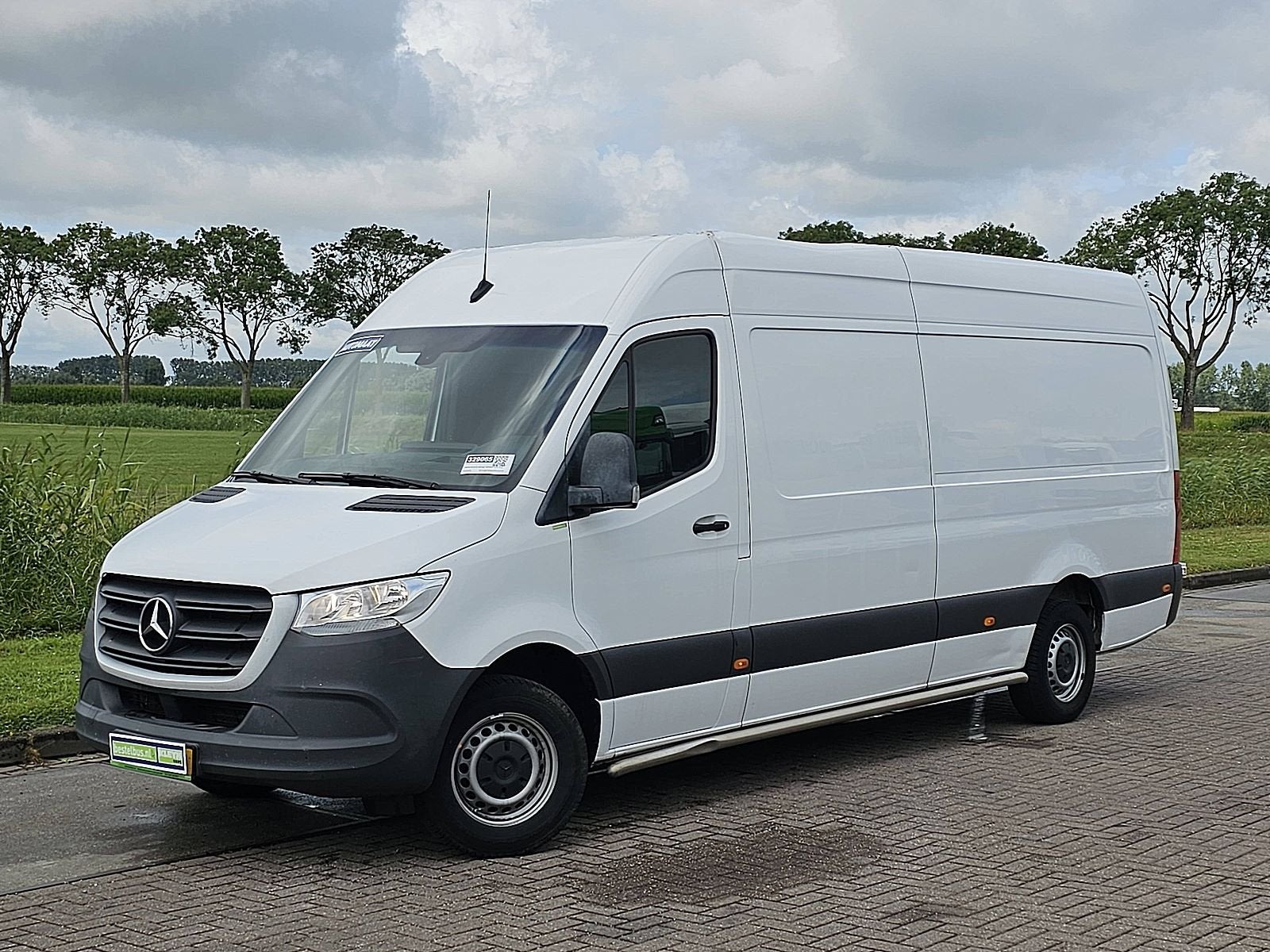 Mercedes-Benz Sprinter 215 1.9 CDI L1H2 FWD W1V9076351P51037, Gebruikt, 110 kW, 4 cilinders, Wit