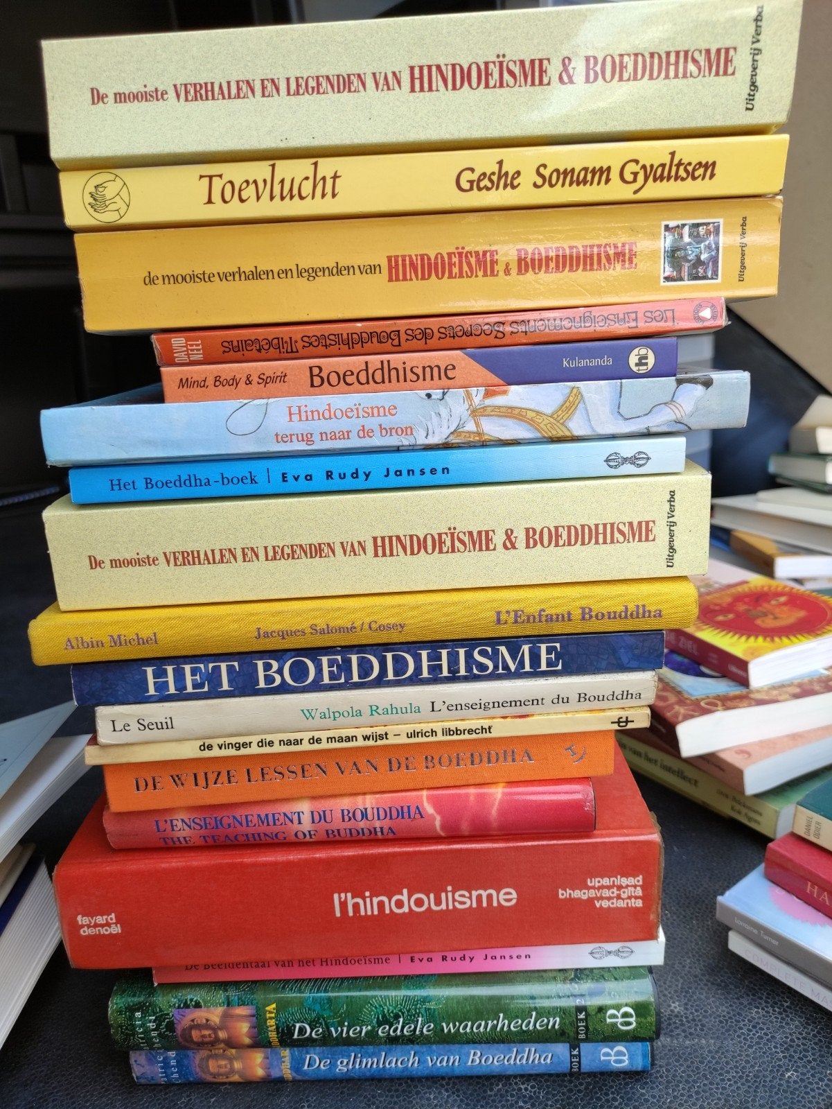 groot lot boeddhisme / hindoeïsme, Boeken, Godsdienst en Theologie, Ophalen of Verzenden