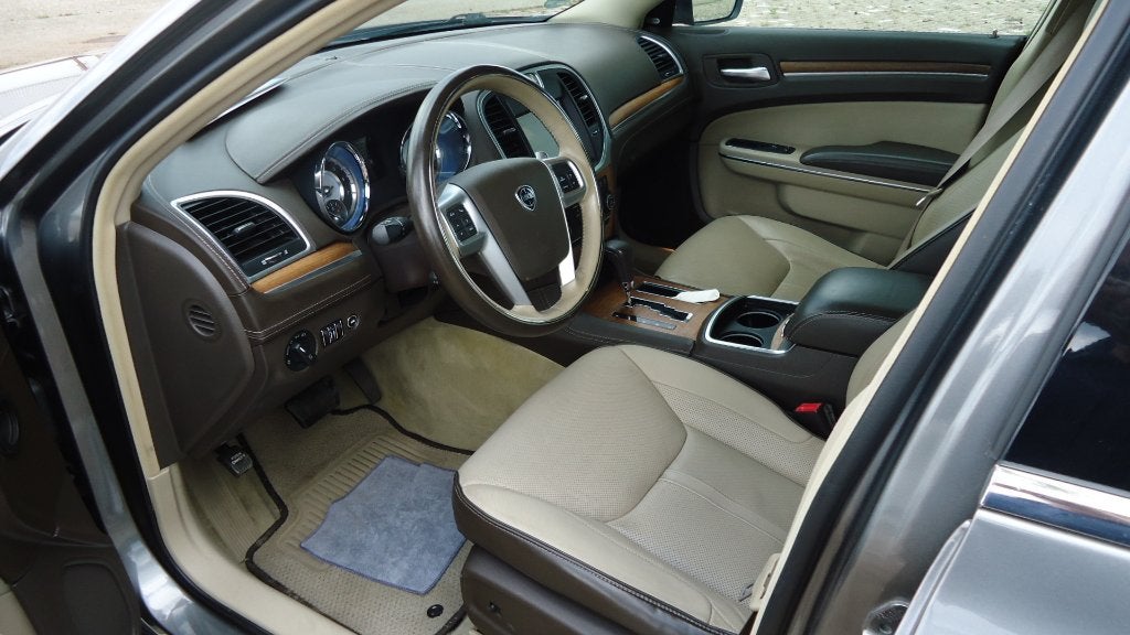 LANCIA  THEMA, Auto's, Lancia, Automaat, Achterwielaandrijving, 176 kW, 2987 cc