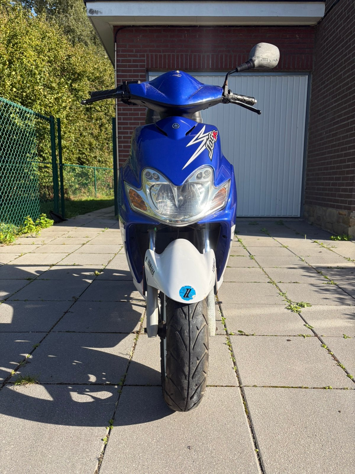 Yamaha jog r A klasse, Fietsen en Brommers, Ophalen, Zo goed als nieuw