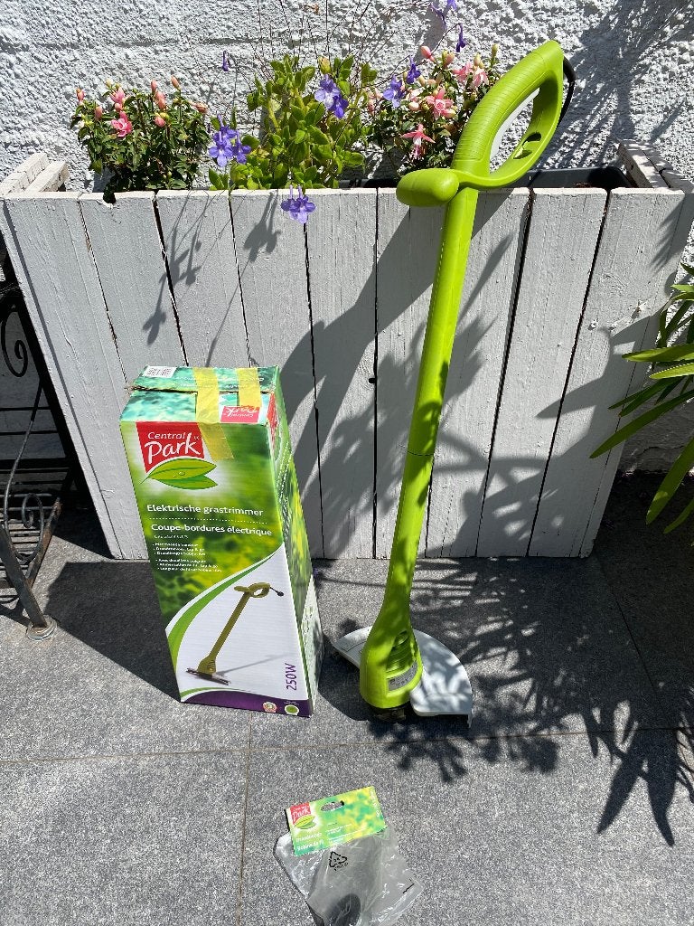Kanttrimmer, Jardin & Terrasse, Coupe-bordures, Central park, Électrique, Comme neuf, Enlèvement
