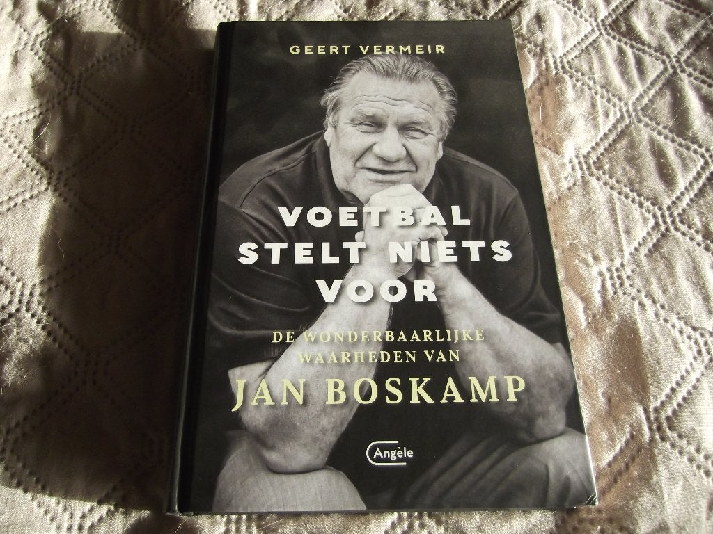 Jan Boskamp : Voetbal stelt niets voor (met handtekening), Boeken, Sportboeken, Ophalen of Verzenden, Zo goed als nieuw