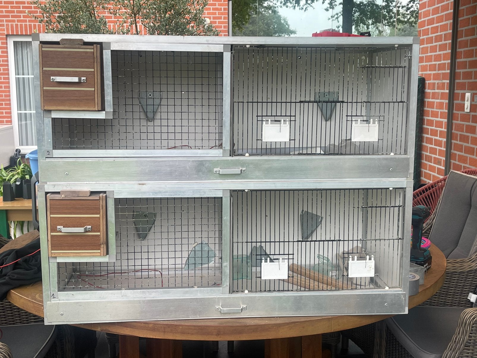 2 Aluminium kweekkooien, Dieren en Toebehoren, Ophalen, Gebruikt, Aluminium, Broedkooi of Kweekkooi