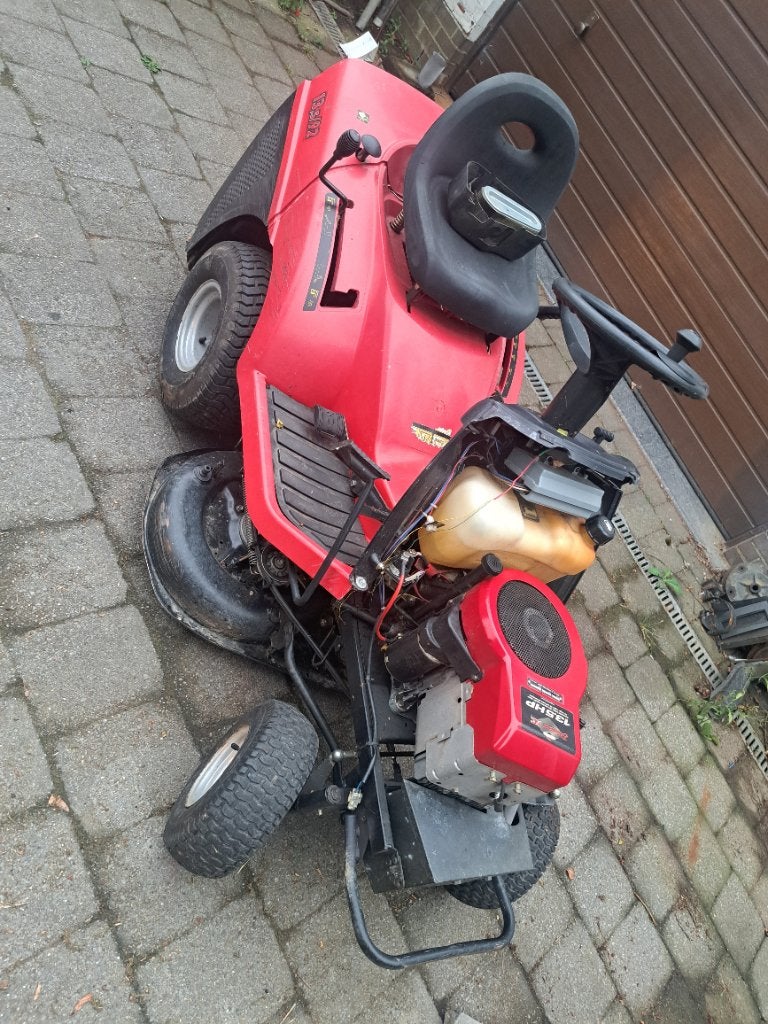 Tracteur tondeuse pour pièces, Démarrage électrique, Enlèvement, Utilisé, 90 à 120 cm
