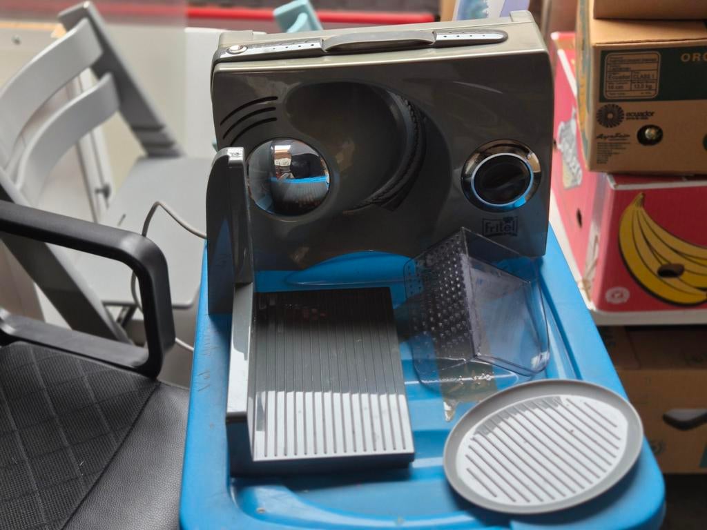 Coupe-pain électrique – Bon état de fonctionnement, Ophalen