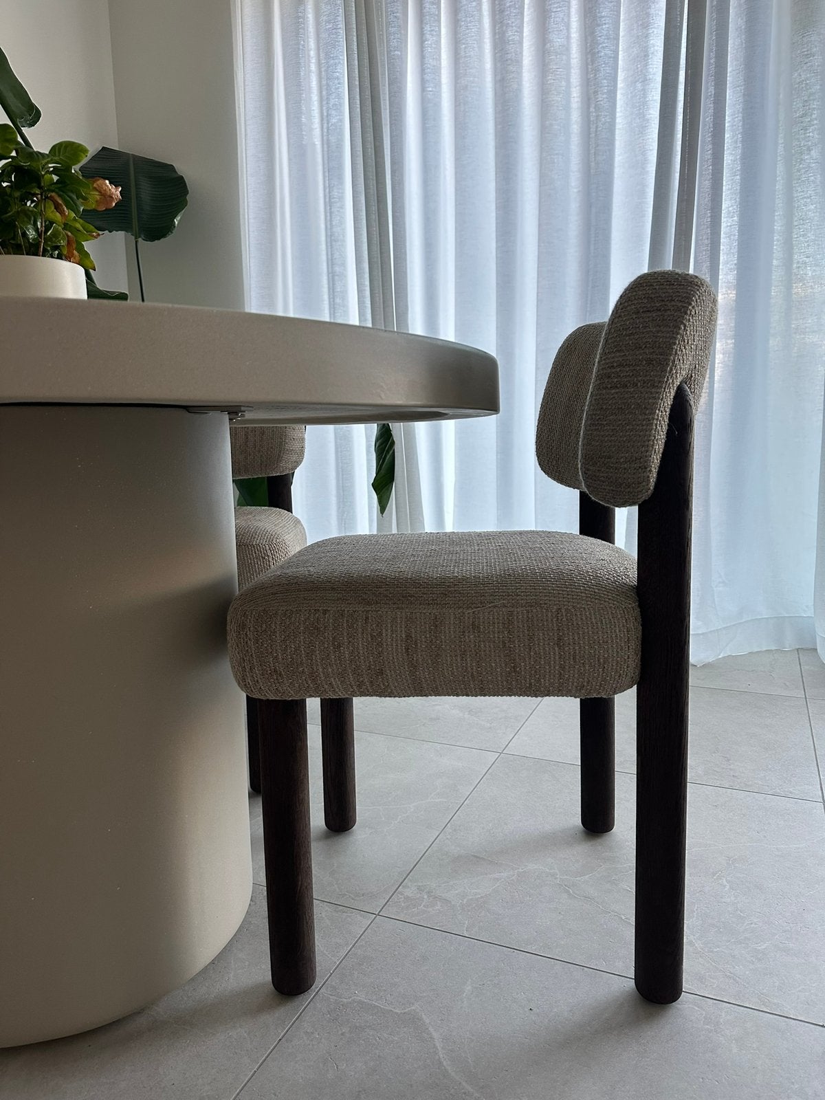 4 design eiken eetstoelen, Ophalen, Zo goed als nieuw