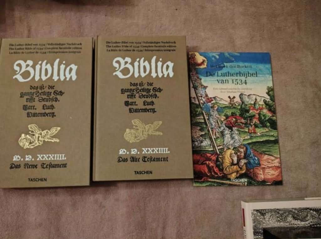 Luther Bijbel facsimile Tasschen, Boeken, Ophalen of Verzenden